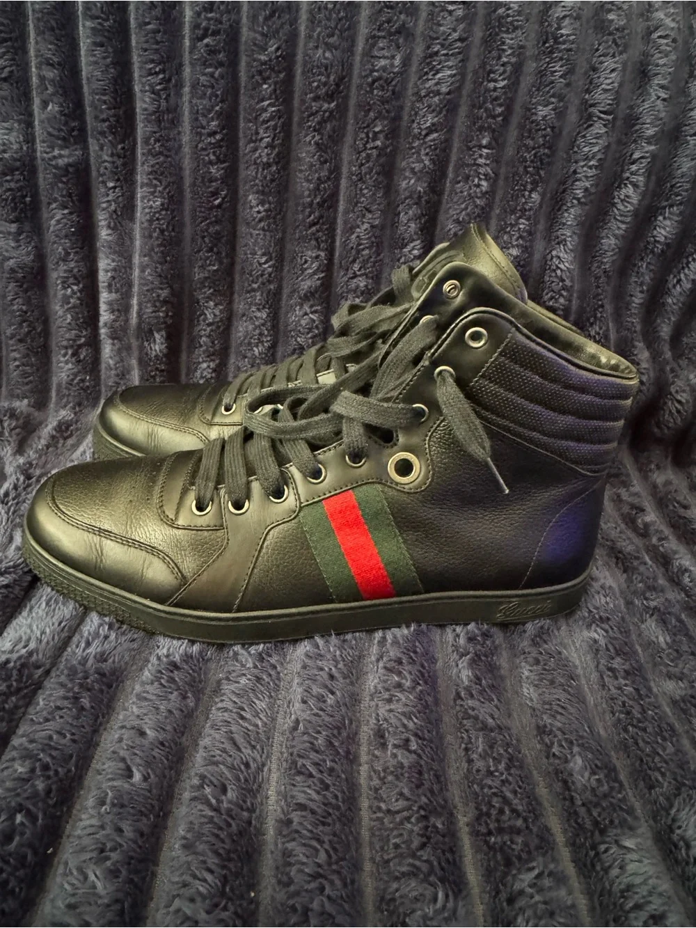 Gucci Black High-Top Leather Sneakers with Red and Green Stripe